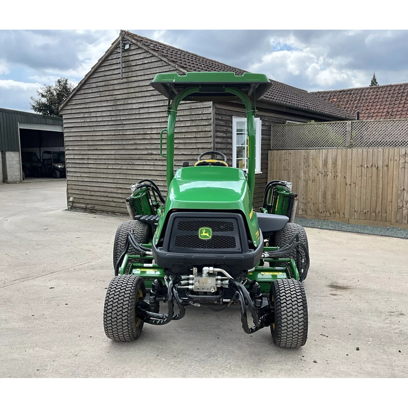 2014 JOHN DEERE 7700A