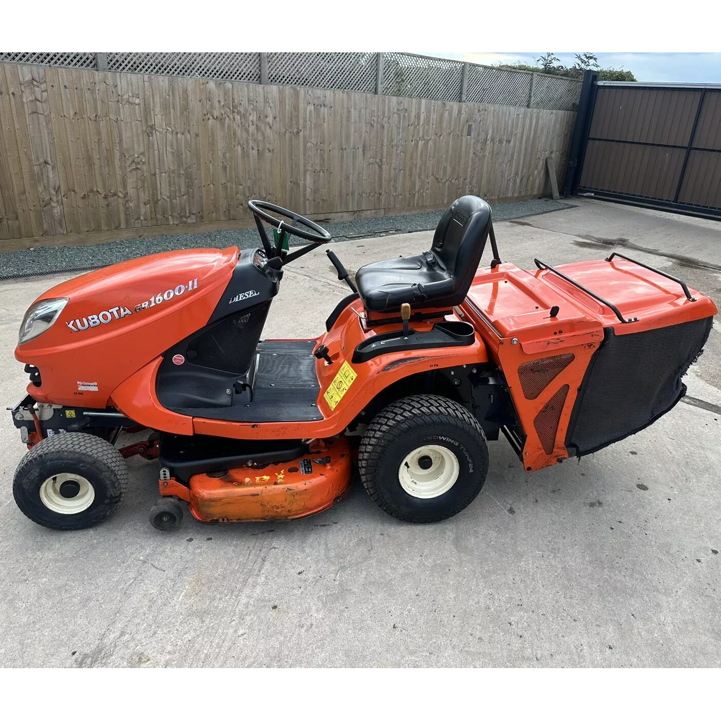 2017 KUBOTA GR1600 DIESEL RIDE ON LAWN MOWER