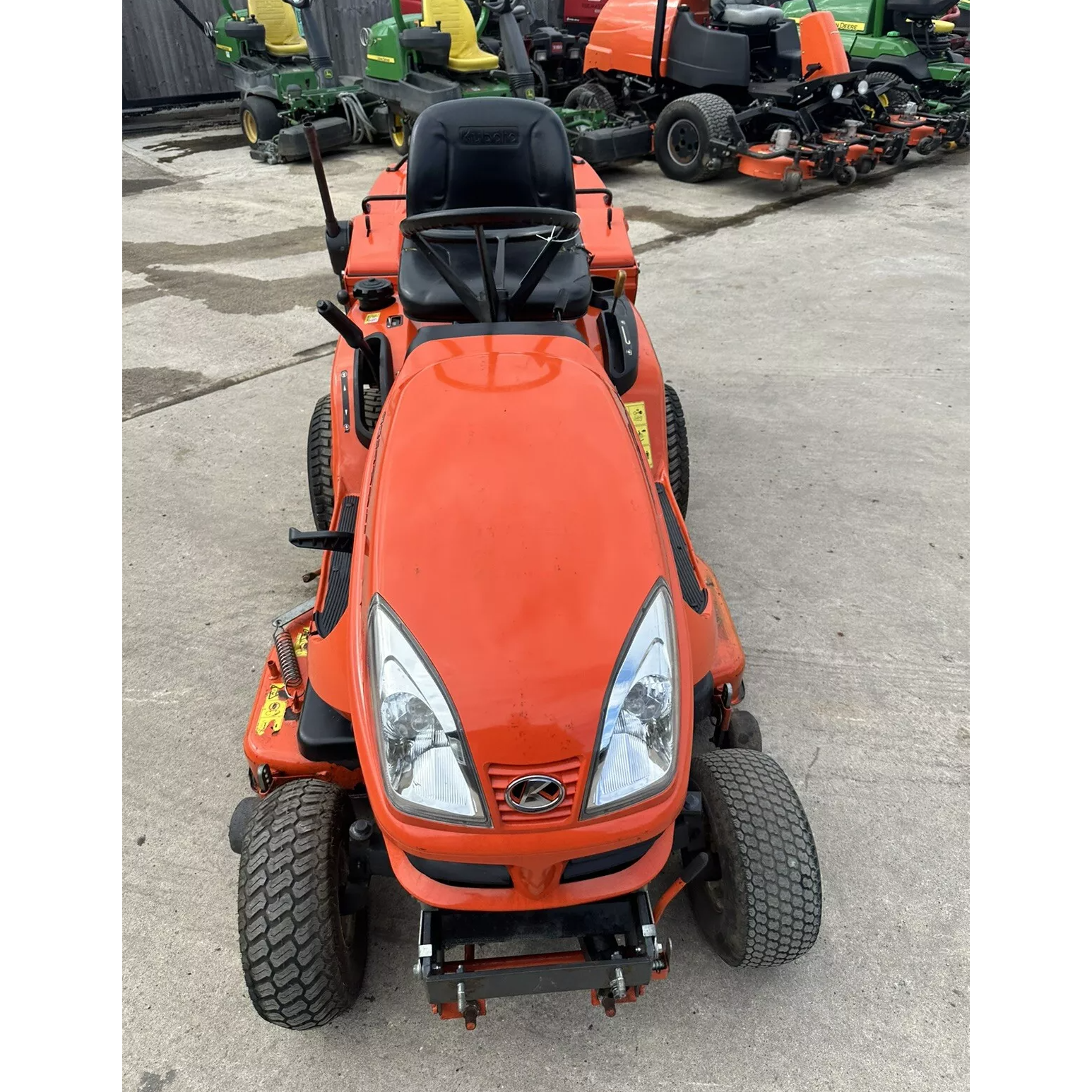 2017 KUBOTA GR1600