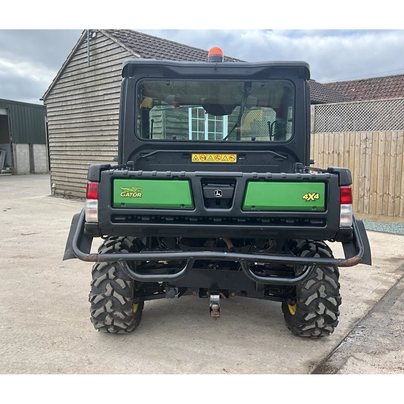 2020 JOHN DEERE 865M GATOR