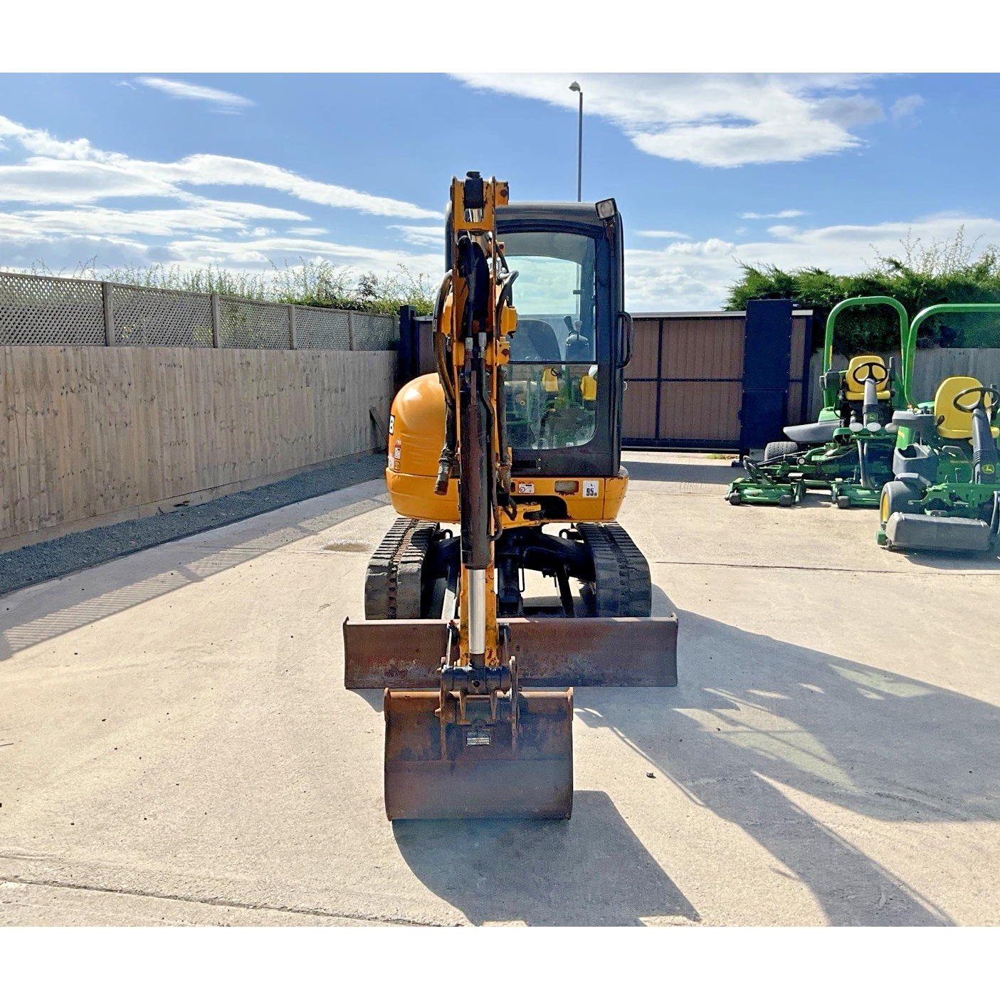 2011 JCB 8025 ZTS