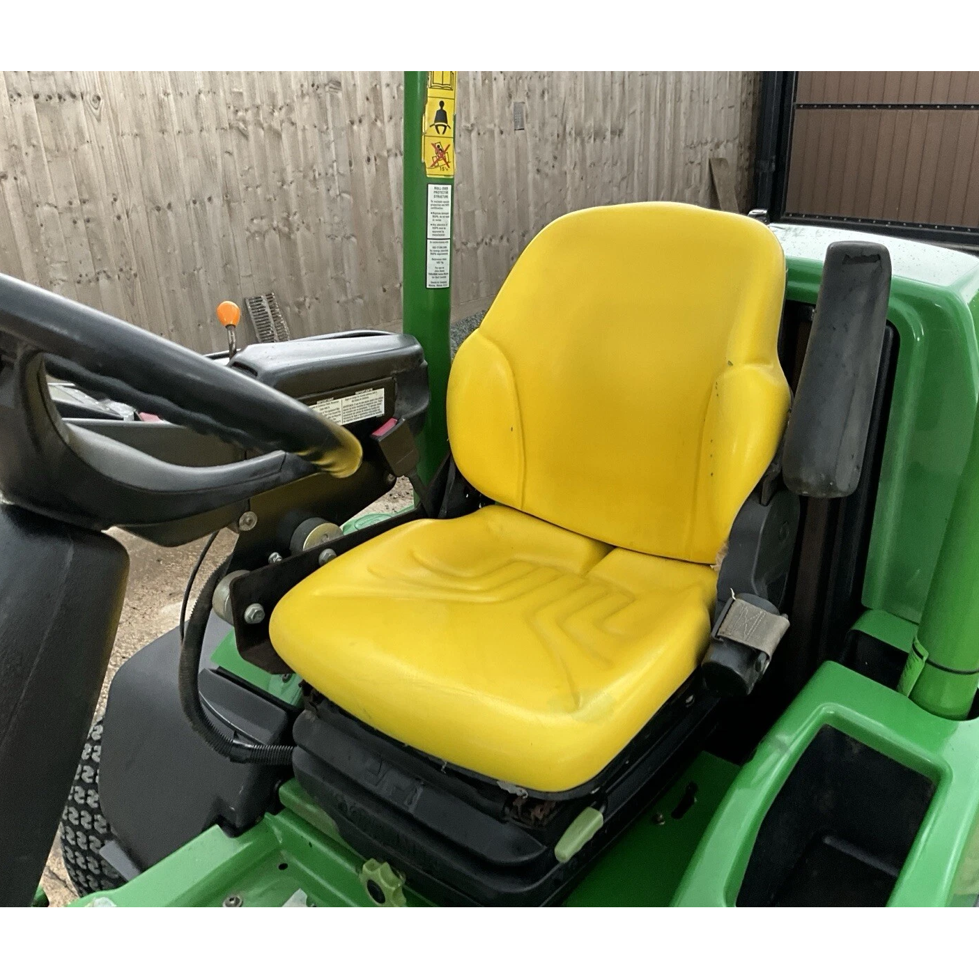 2014 JOHN DEERE 7200A