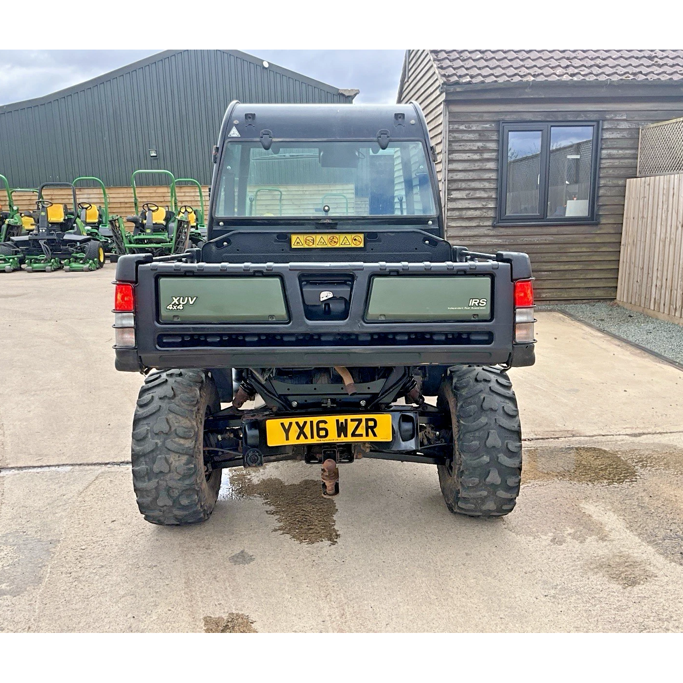 2016 (16 PLATE) JOHN DEERE 855D