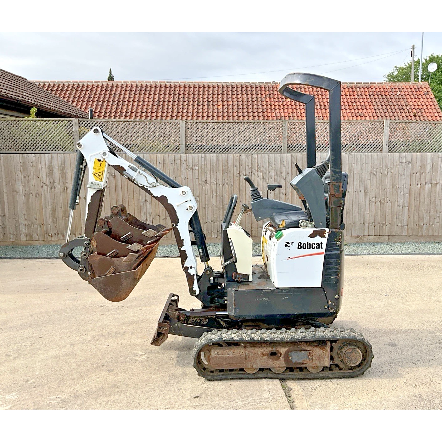 2019 BOBCAT E10Z
