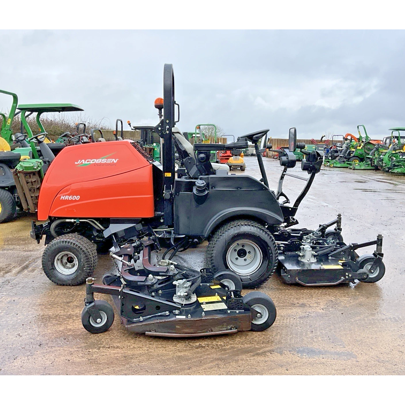 2019 JACOBSEN HR600