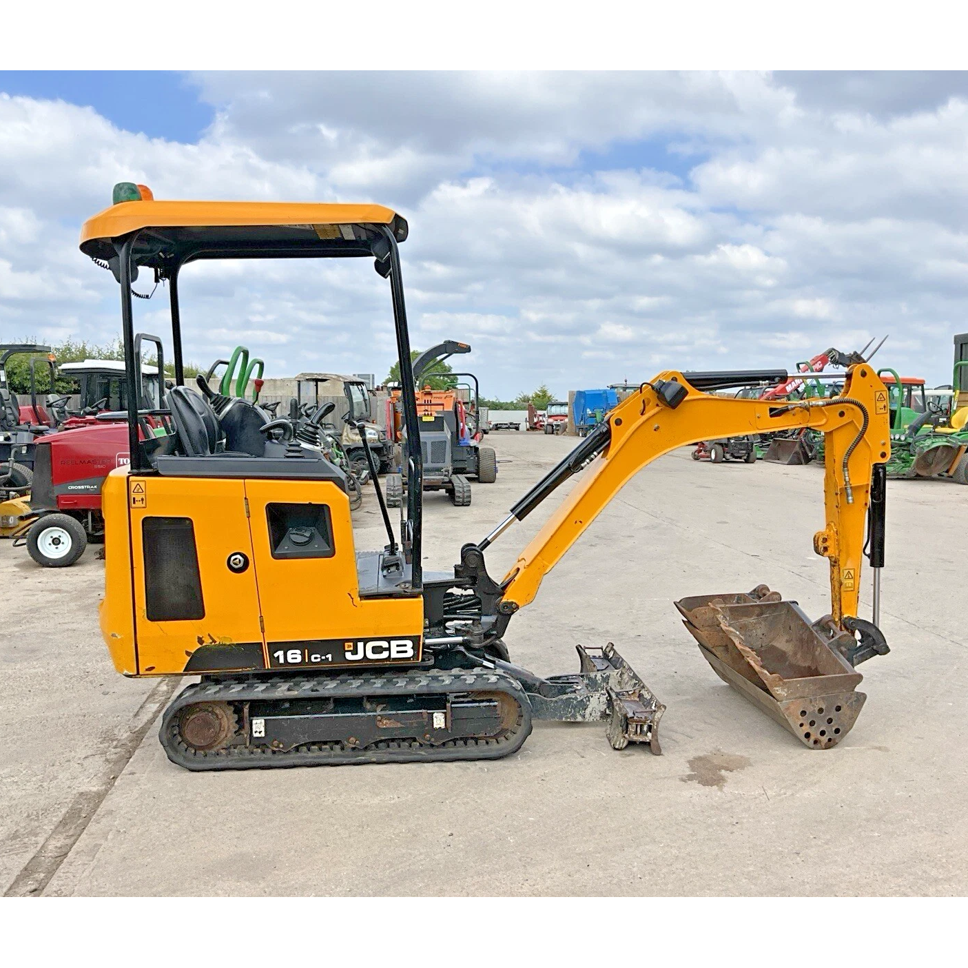 2019 JCB 16C-1 1.5