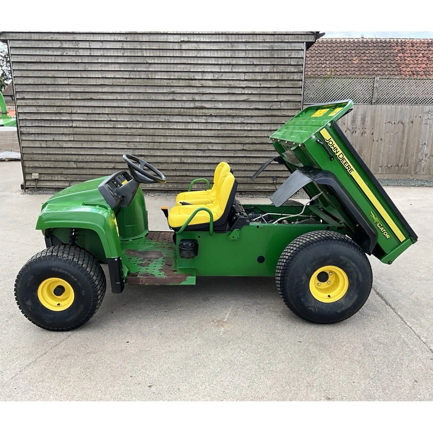 2019 JOHN DEERE 4X2 1935