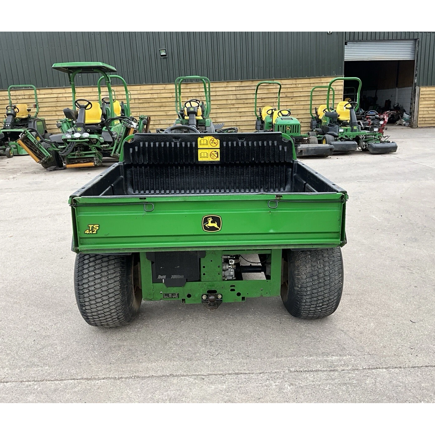 2019 JOHN DEERE 4X2 1935