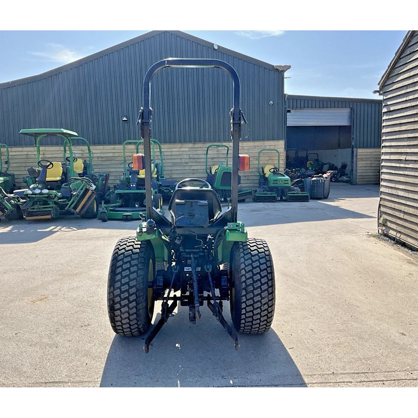 JOHN DEERE 4110