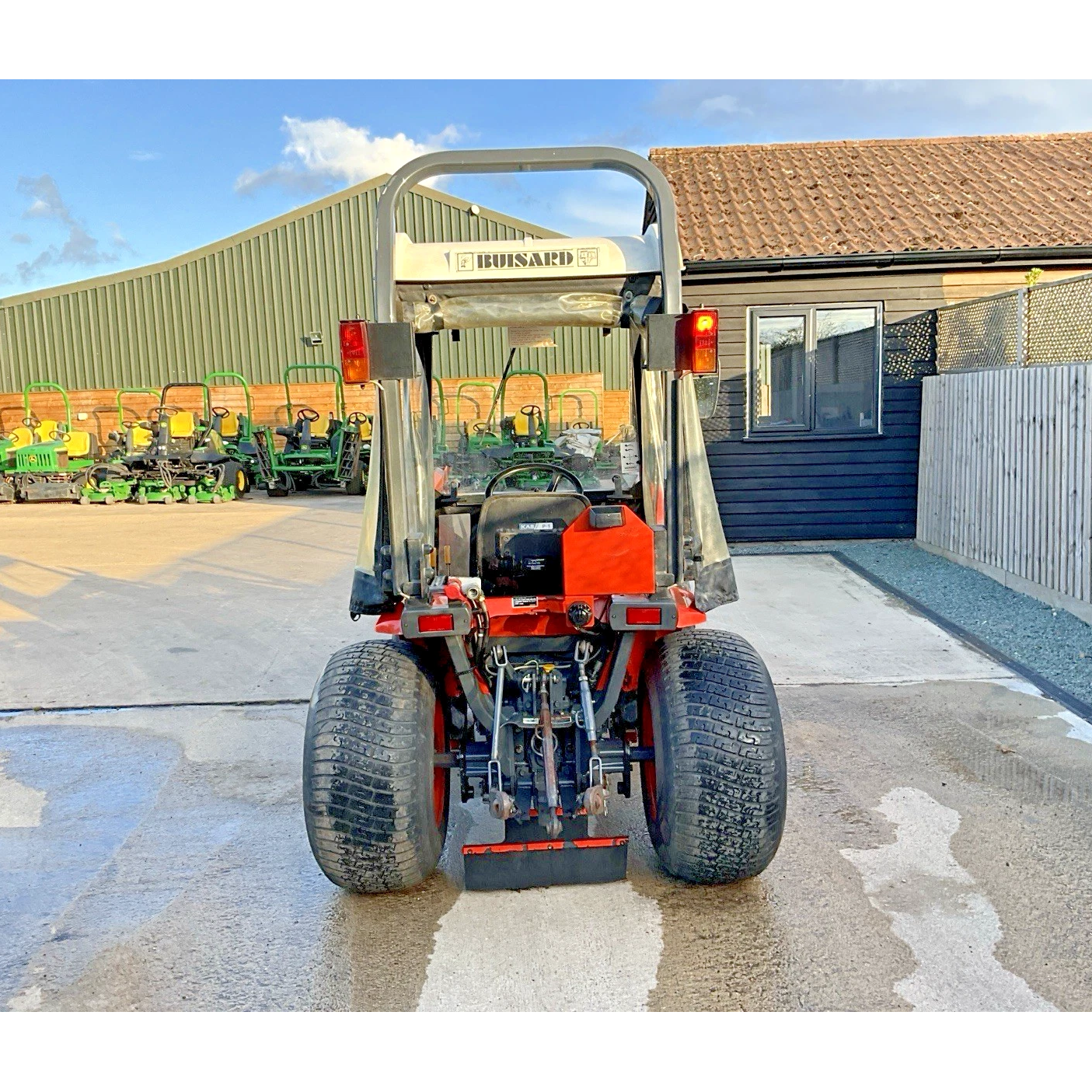 KUBOTA B2100