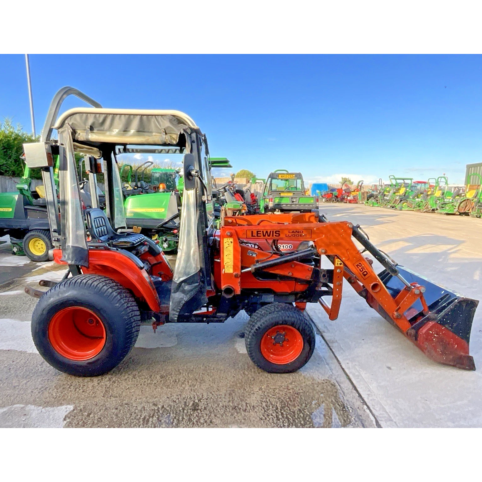 KUBOTA B2100