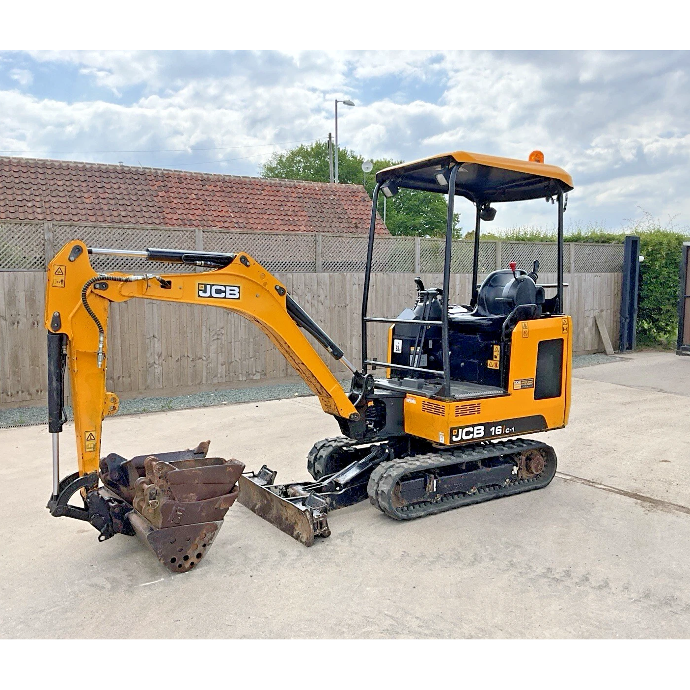 2019 JCB 16C-1 1.5 1.6 TON MINI DIGGER Q/HITCH & GRAB