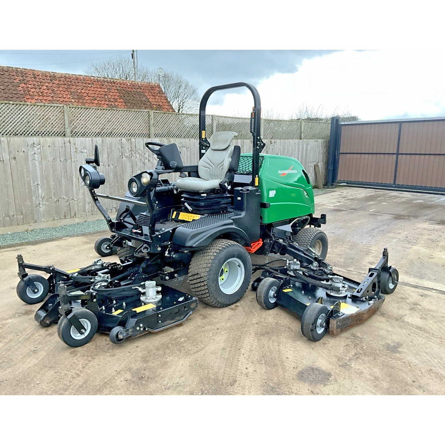 2019 RANSOMES MP653 WIDE AREA BATWING RIDE ON LAWN MOWER