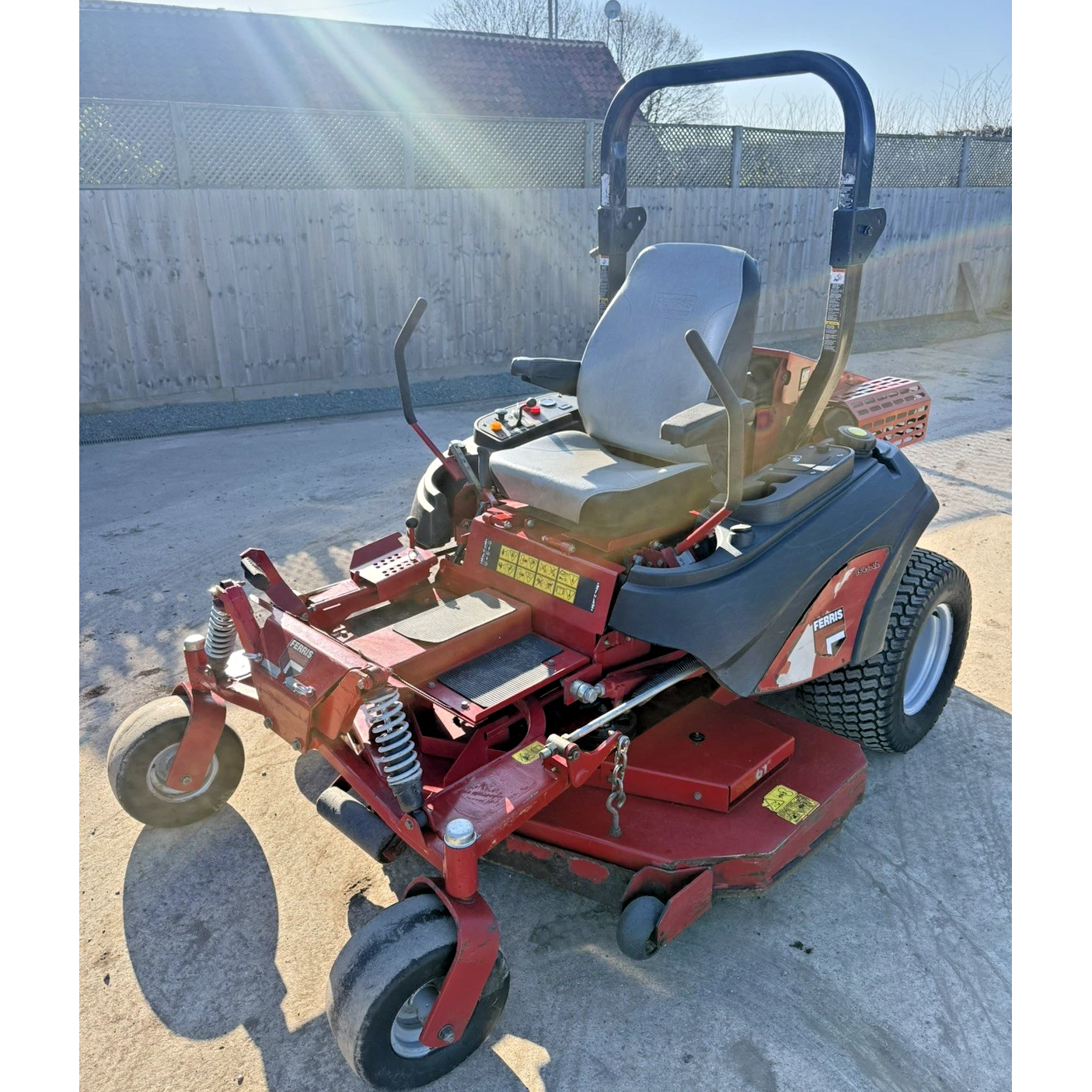 FERRIS IS4500Z ZERO TURN CAT DIESEL RIDE ON LAWN MOWER