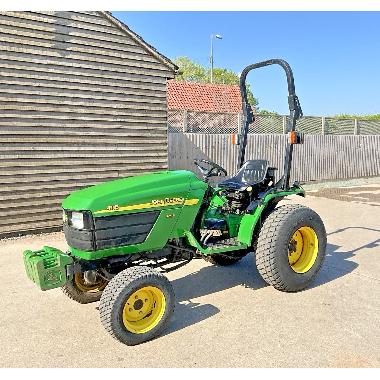 JOHN DEERE 4110 4WD DIESEL COMPACT TRACTOR